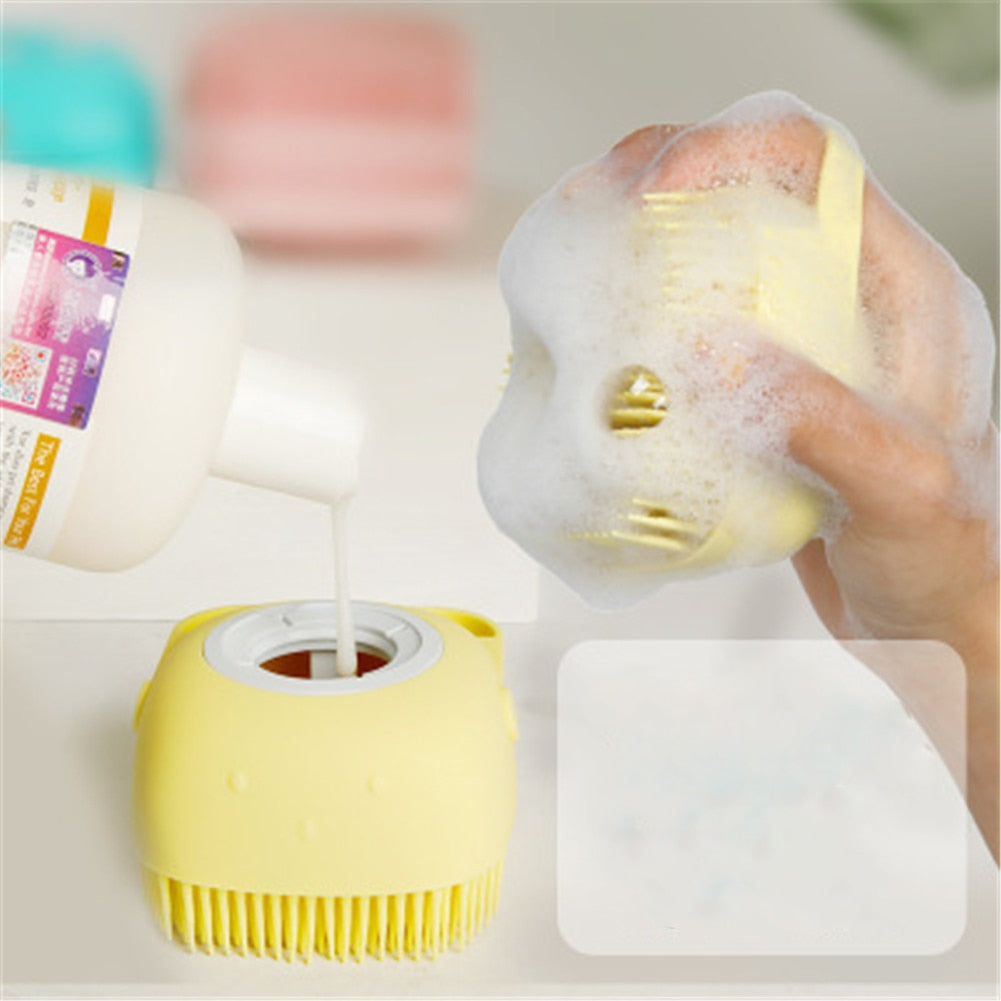 Cepillo de baño de silicona con dispensador de champú